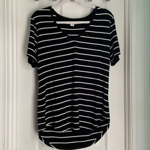 Old Navy Black and White Striped Women’s V-Neck Tee